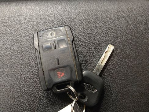 Used 2015 Chevrolet Colorado LT w/ LT Convenience Package RWD image 32