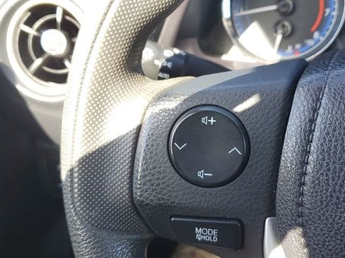 Used 2019 Toyota Corolla LE image 20