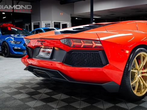 Used 2017 Lamborghini Aventador LP 700-4 image 36