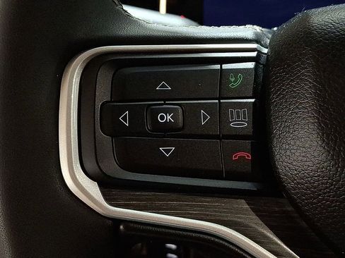 Used 2023 Jeep Wagoneer Series III w/ Premium Group I image 14