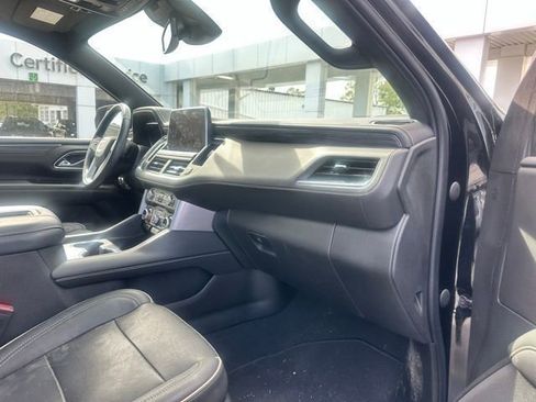 Certified 2023 GMC Yukon SLT w/ SLT Luxury Package image 45