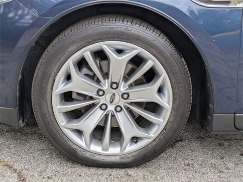 Used 2016 Ford Taurus Limited image 29