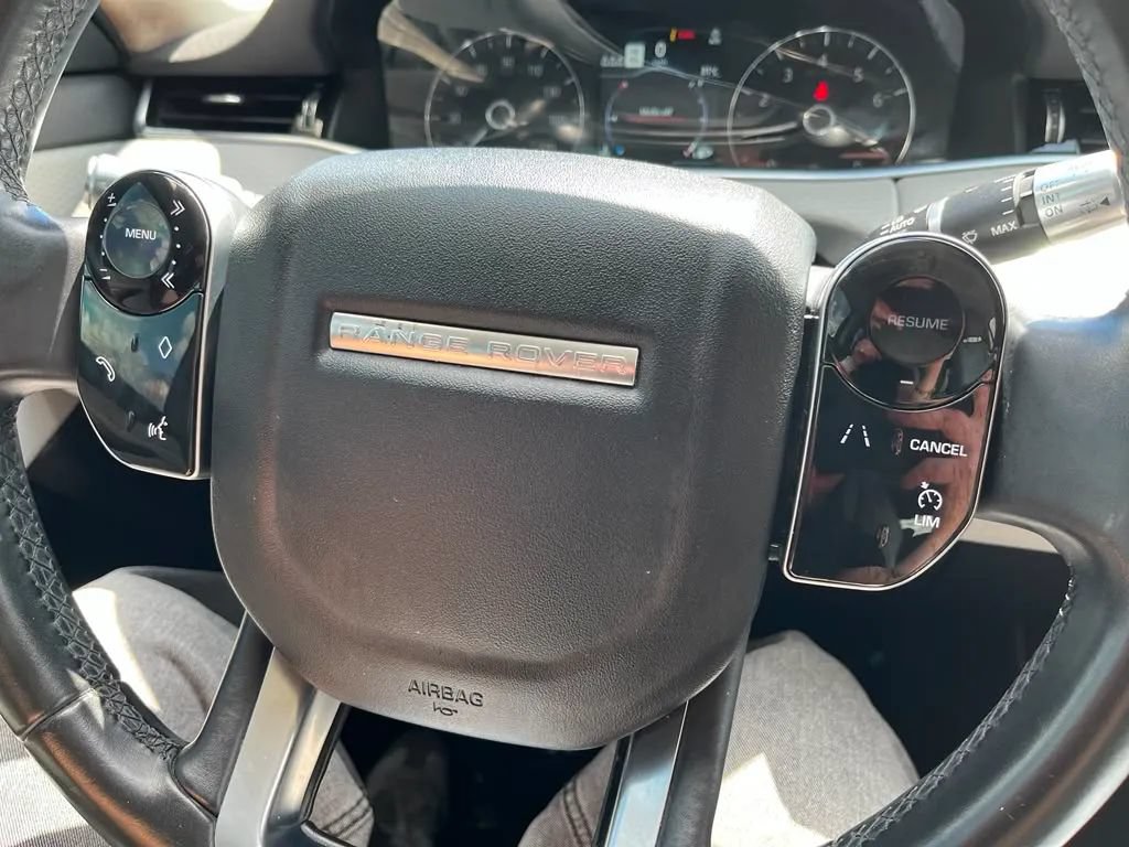 Used 2020 Land Rover Range Rover Evoque S AWD/4WD image 17