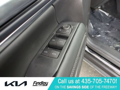 Used 2025 GMC Terrain Elevation w/ Elevation Premium Package AWD/4WD image 14