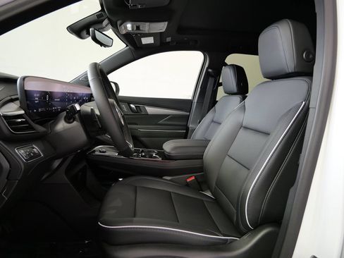 New 2026 Buick Enclave Preferred w/ Power Package AWD/4WD image 10