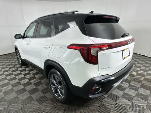 Used 2024 Kia Seltos S AWD/4WD image 4
