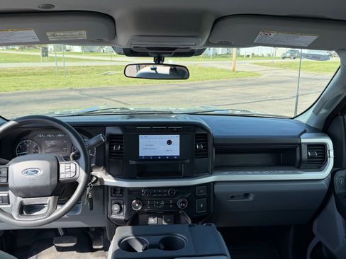 Used 2024 Ford F250 XL AWD/4WD image 23