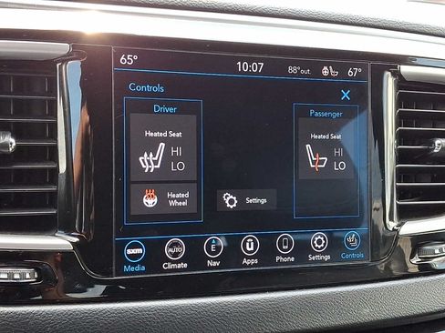 Used 2020 Chrysler Pacifica Touring-L w/ S Appearance Package FWD image 30