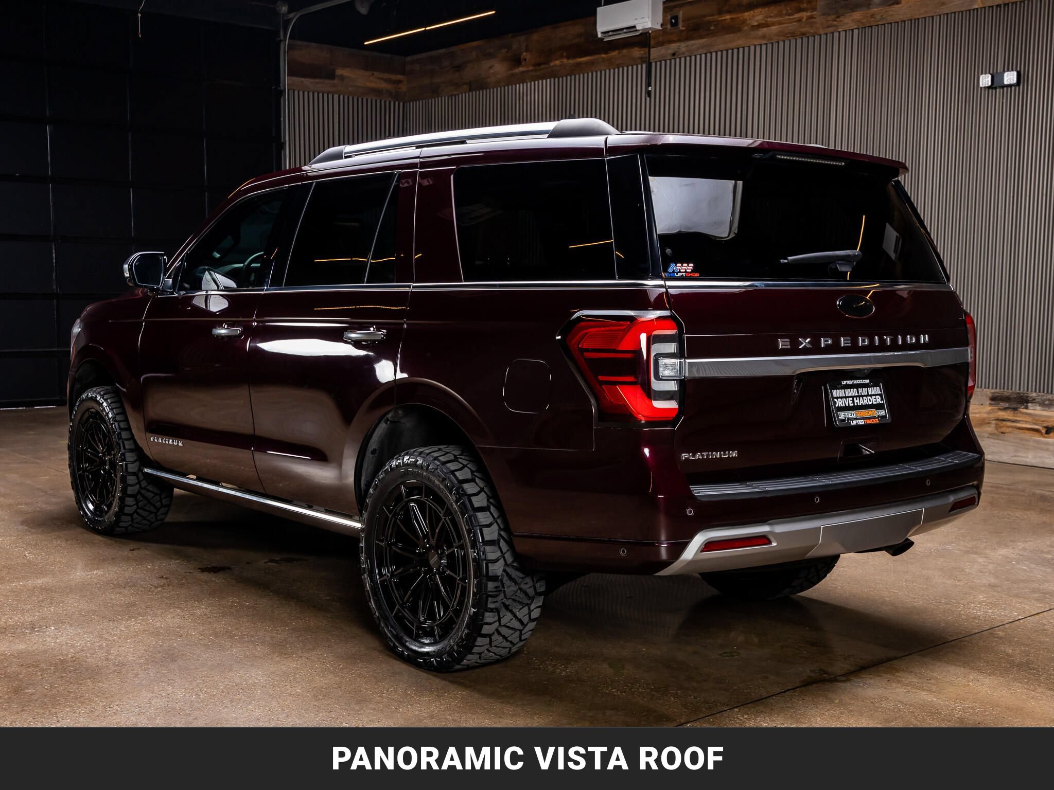 Used 2024 Ford Expedition Platinum AWD/4WD image 7