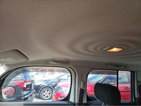 Used 2011 Nissan Cube 1.8 S w/ Interior Designer Pkg image 12