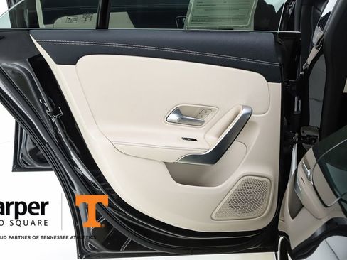 Used 2020 Mercedes-Benz CLA 250 4MATIC image 17