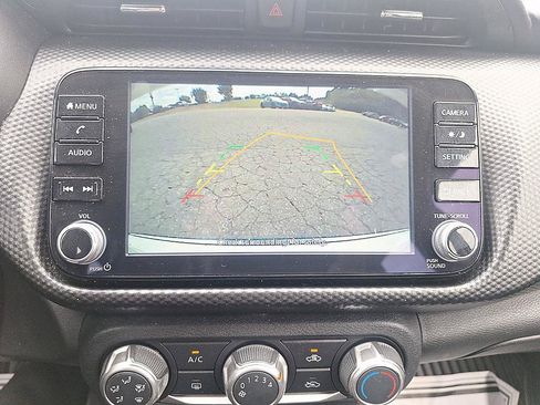 Used 2024 Nissan Kicks SV FWD image 15
