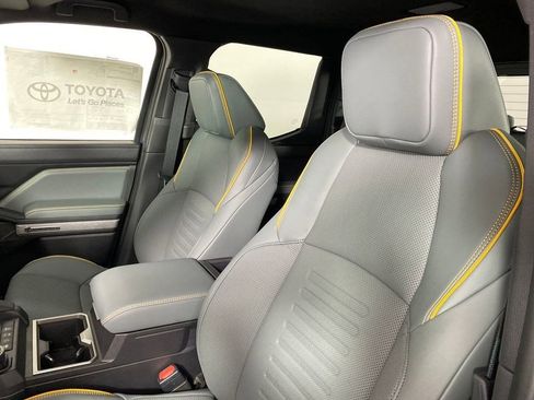 New 2025 Toyota Tacoma Trailhunter image 9