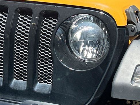 Used 2021 Jeep Wrangler Unlimited Sport AWD/4WD image 10