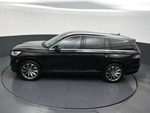 Used 2021 Lincoln Aviator Grand Touring w/ Equipment Group 301A AWD/4WD image 16
