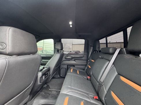 Used 2024 GMC Sierra 2500 AT4 w/ AT4 Preferred Package image 2