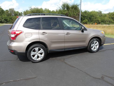 Used 2014 Subaru Forester 2.5i Premium w/ Popular Package #1 AWD/4WD image 12