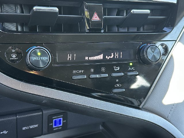 Used 2024 Toyota Camry LE FWD image 31
