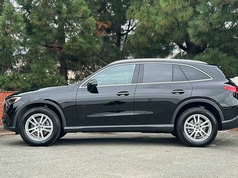 Used 2025 Mercedes-Benz GLC 300 image 7