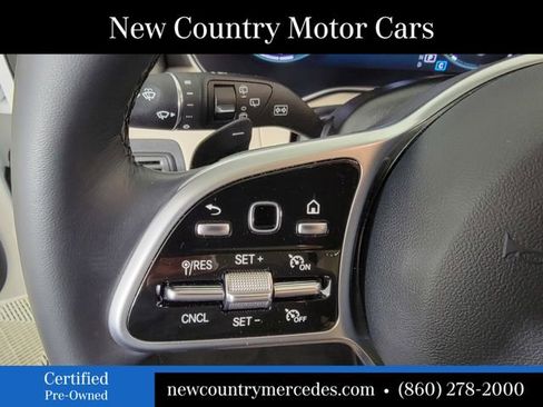 Certified 2022 Mercedes-Benz GLC 300 4MATIC image 29