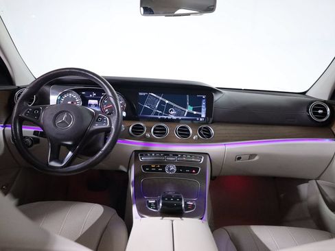 Certified 2018 Mercedes-Benz E 400 4MATIC Sedan image 47