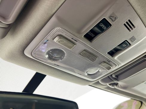 Used 2015 Toyota RAV4 XLE image 22