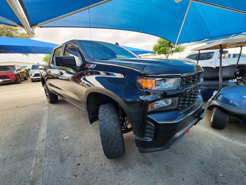 Used 2020 Chevrolet Silverado 1500 Custom Trail Boss w/ Custom Convenience Package image 1