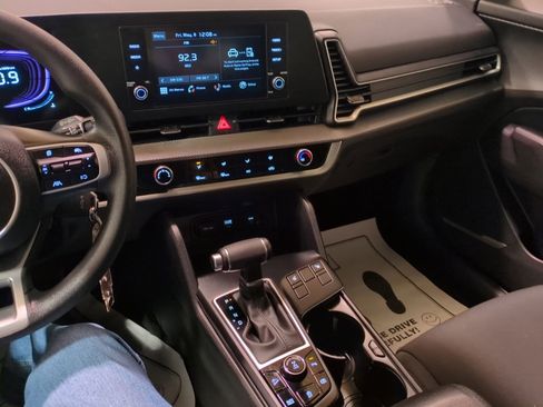 Certified 2023 Kia Sportage LX AWD/4WD image 18