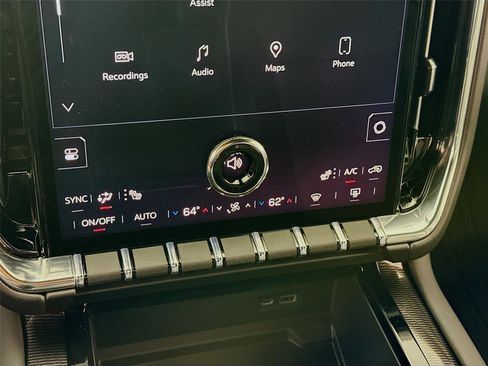 New 2026 GMC Yukon XL Elevation w/ LPO, Floor Liner Package image 11