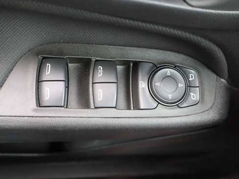 Used 2024 Chevrolet Equinox RS FWD image 23