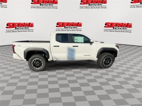 New 2025 Toyota Tacoma TRD Off-Road image 10