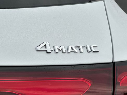 New 2026 Mercedes-Benz GLC 300 4MATIC image 27