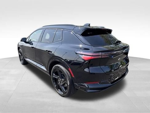 Used 2024 Chevrolet Equinox EV RS FWD image 5
