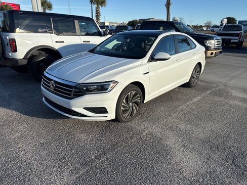 Used 2019 Volkswagen Jetta SEL Premium image 7
