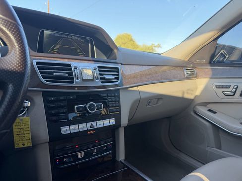 Used 2014 Mercedes-Benz E 350 Sedan image 22