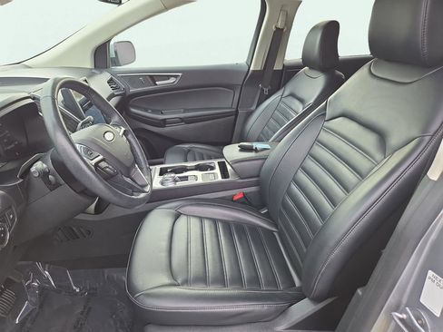 Used 2023 Ford Edge SEL image 17