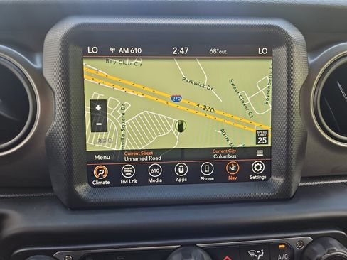 Used 2023 Jeep Wrangler Unlimited w/ Cold Weather Group AWD/4WD image 17