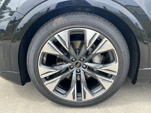 Certified 2026 Audi Q8 Premium Plus w/ Premium Plus Package AWD/4WD image 13