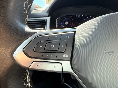 Used 2022 Volkswagen Atlas Cross Sport SE image 20