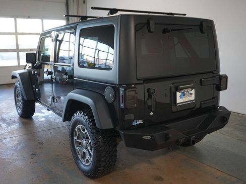 Used 2018 Jeep Wrangler Unlimited Sport S image 3