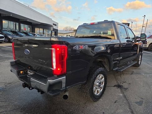 Used 2024 Ford F250 XLT image 5