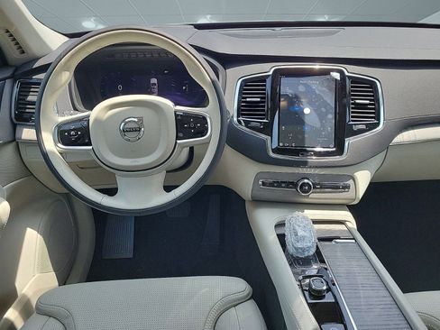 New 2024 Volvo XC90 T8 Ultimate w/ Protection Package Premier image 4