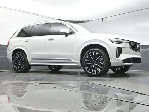 Certified 2026 Volvo XC90 T8 Ultra w/ Protection Package Premier AWD/4WD image 41