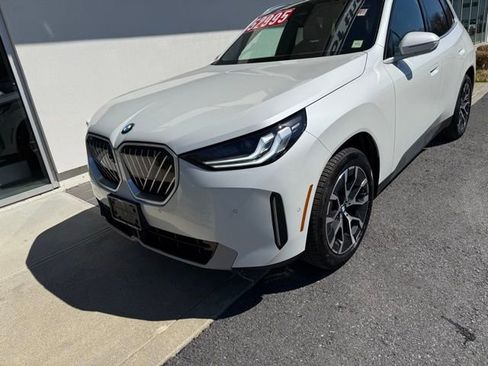 Used 2026 BMW X3 xDrive30 w/ Premium Package AWD/4WD image 2