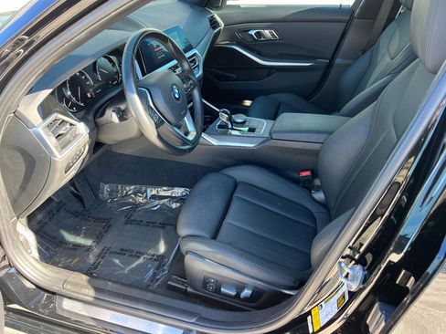 Used 2020 BMW 330i Sedan w/ Convenience Package image 9