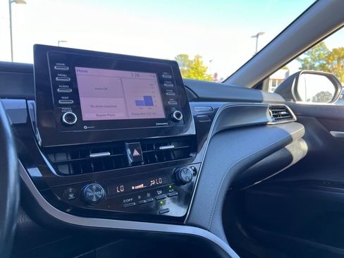 Used 2023 Toyota Camry SE image 24