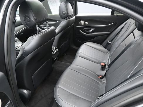 Used 2022 Mercedes-Benz E 450 4MATIC Sedan w/ Driver Assistance Package image 32