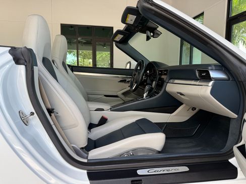 Used 2018 Porsche 911 Carrera image 33