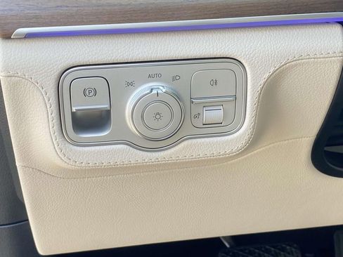 Certified 2025 Mercedes-Benz GLE 350 4MATIC image 18