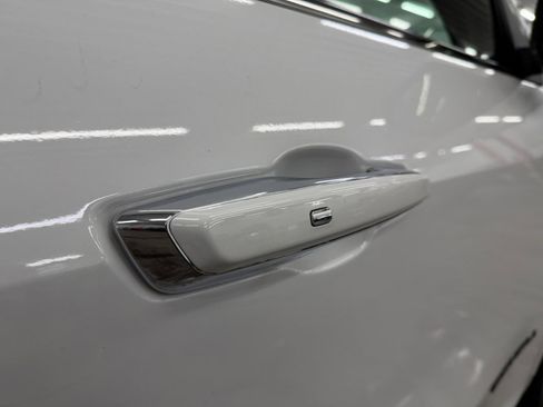 New 2026 GMC Acadia Denali Ultimate w/ LPO, Floor Liner Package image 31